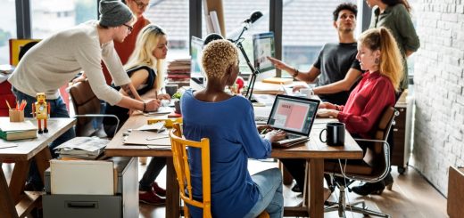 Pourquoi choisir une agence de communication pour booster votre marque ?