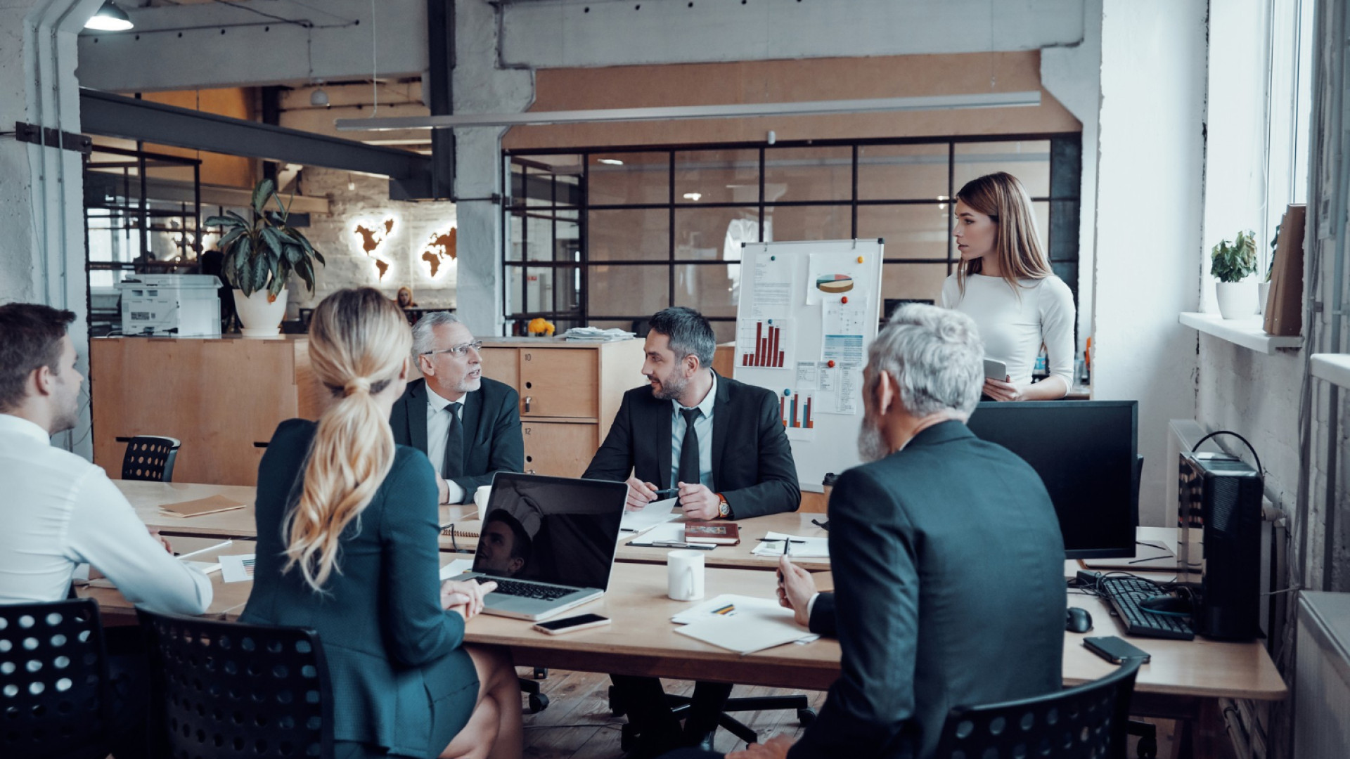 Les outils de partage d'information en entreprise : faciliter la communication et la collaboration