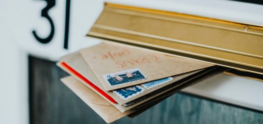 Pourquoi l'enveloppe retour est essentielle dans vos envois ?