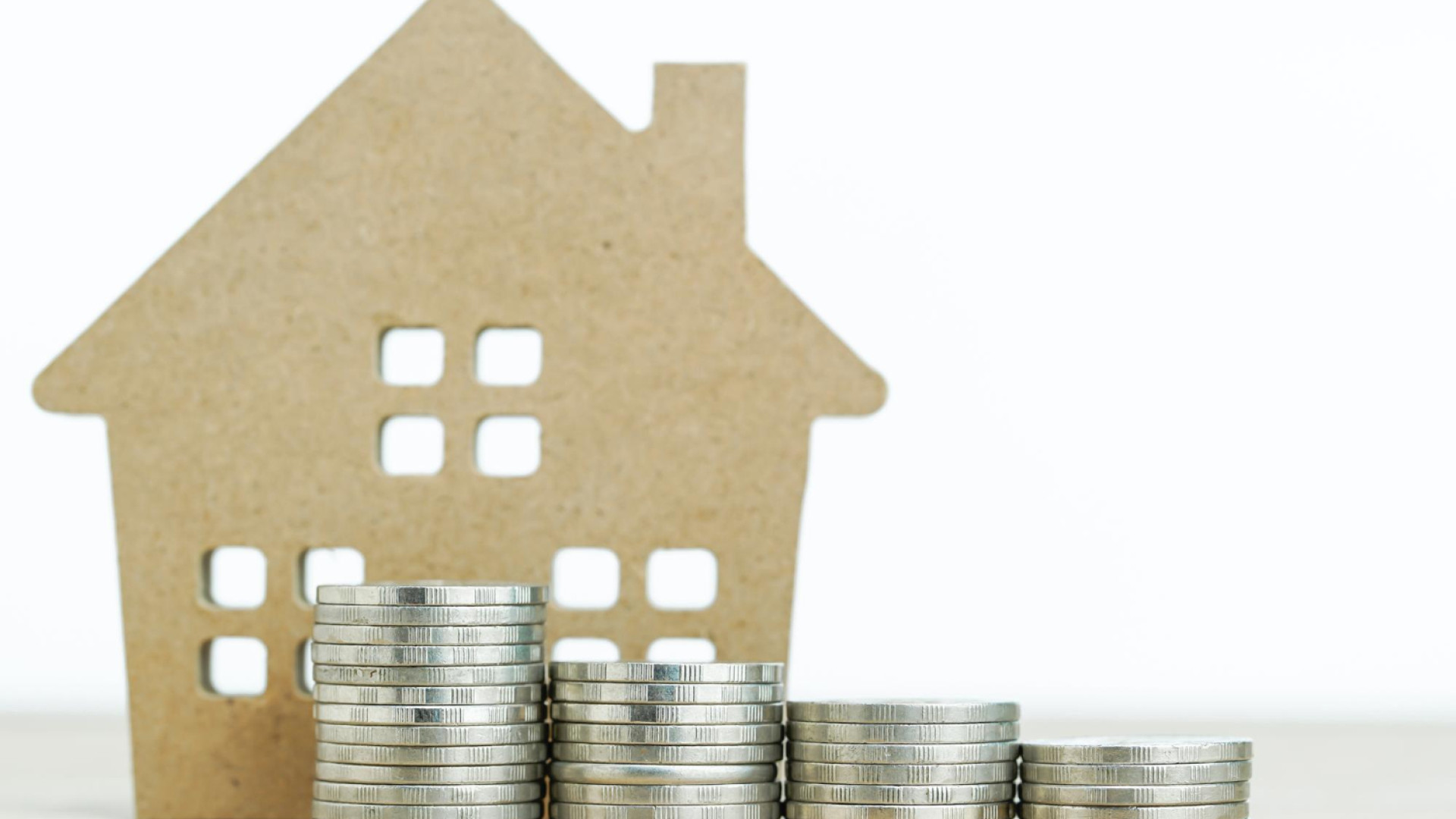 SCPI : comprendre le calcul du rendement mensuel et son impact essentiel