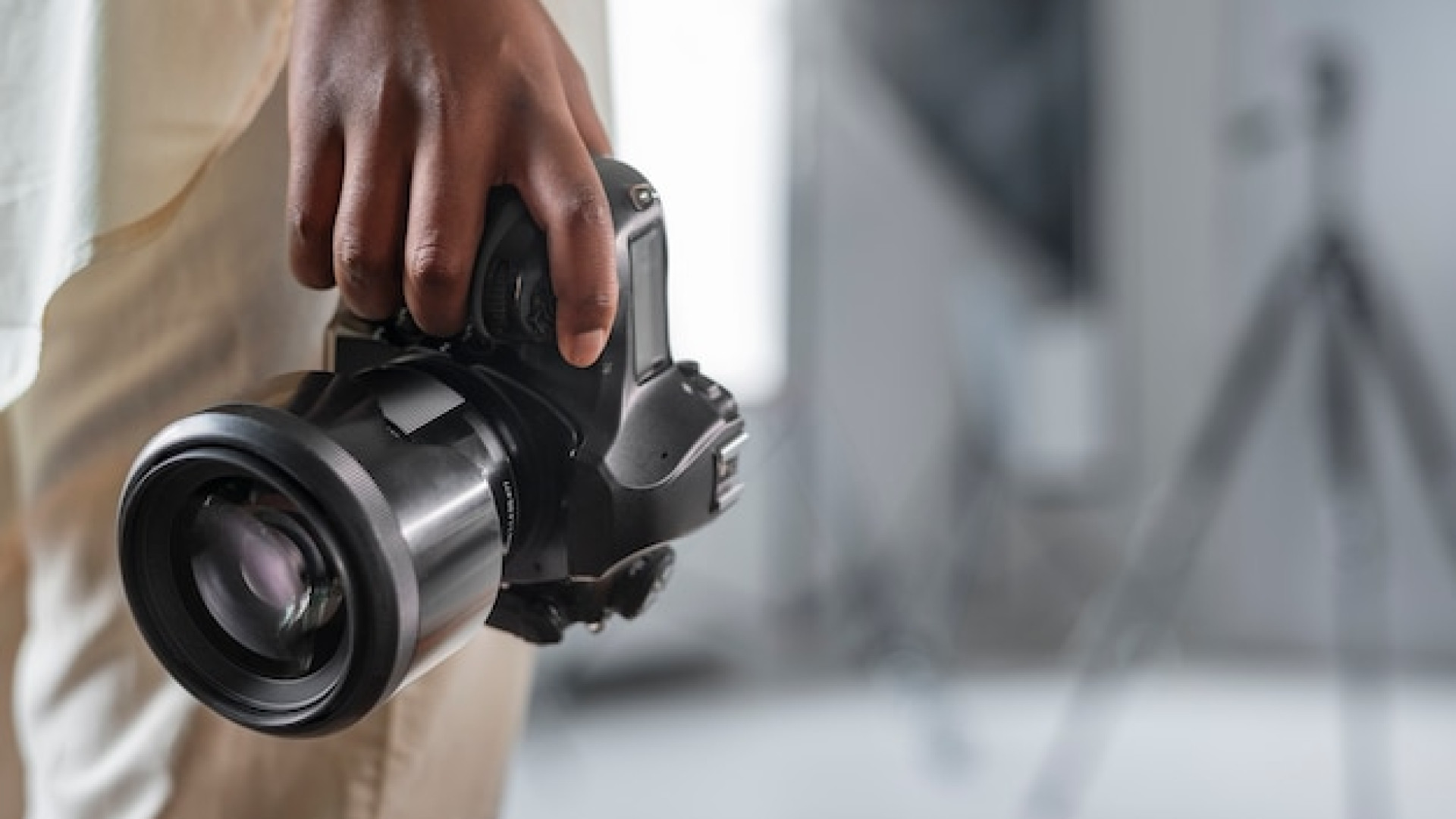 Comment devenir un photographe praticien spécialisé dans les portraits professionnels ?