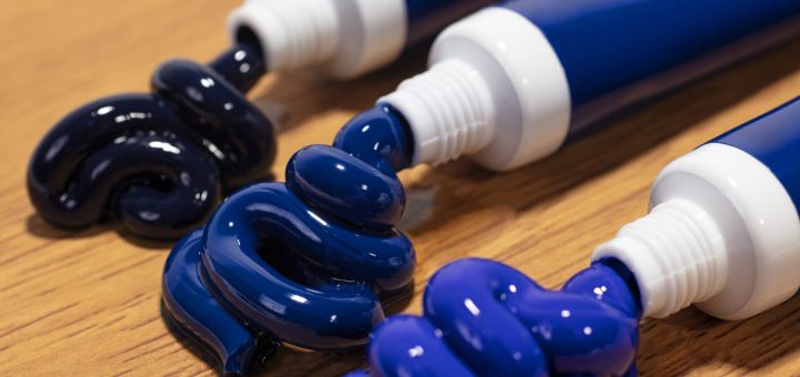 Comment fonctionne une colle conductrice thermique ?