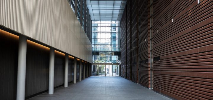 Location entrepôt et bureaux à Paris : un atout stratégique pour la croissance