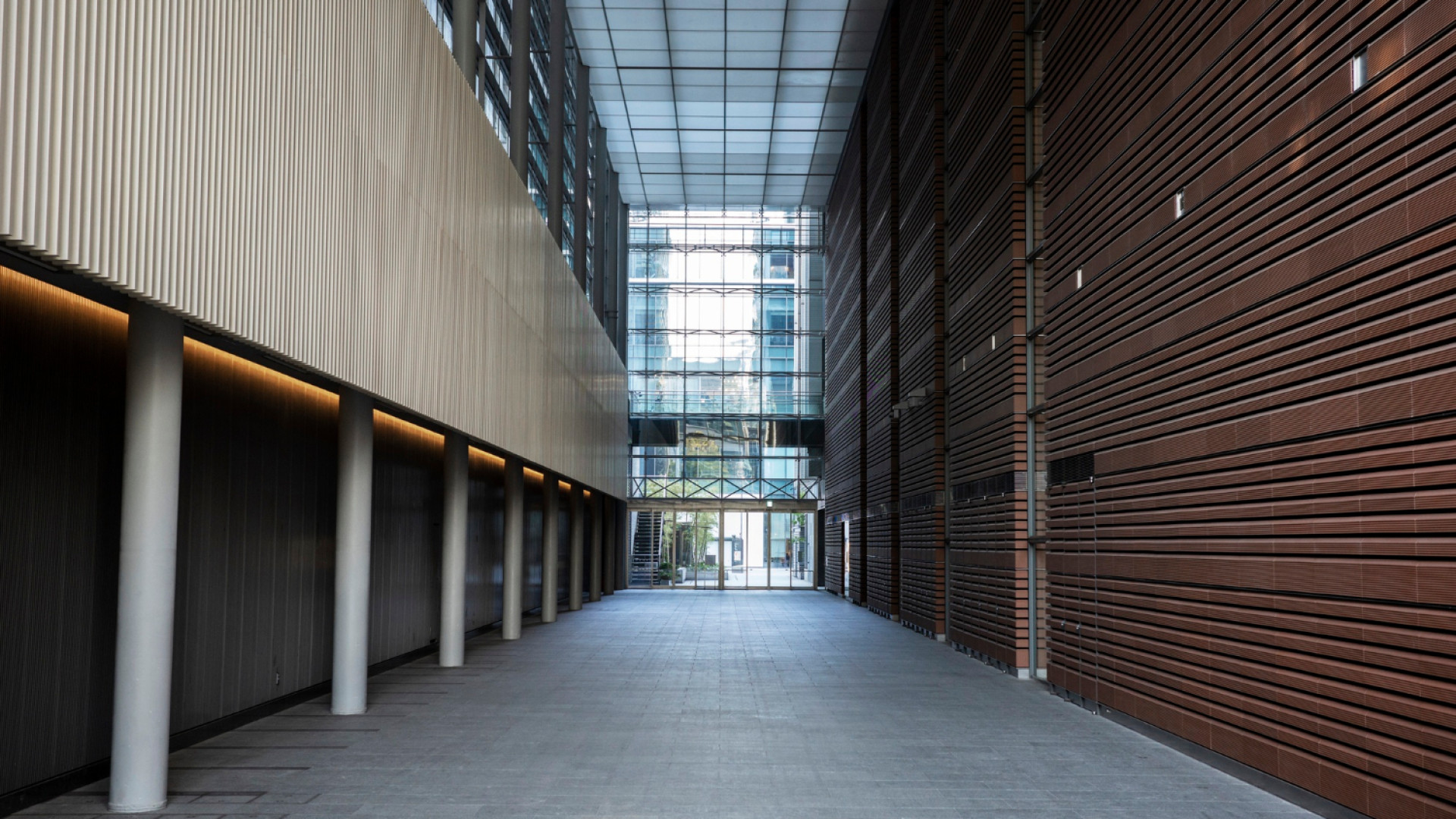 Location entrepôt et bureaux à Paris : un atout stratégique pour la croissance