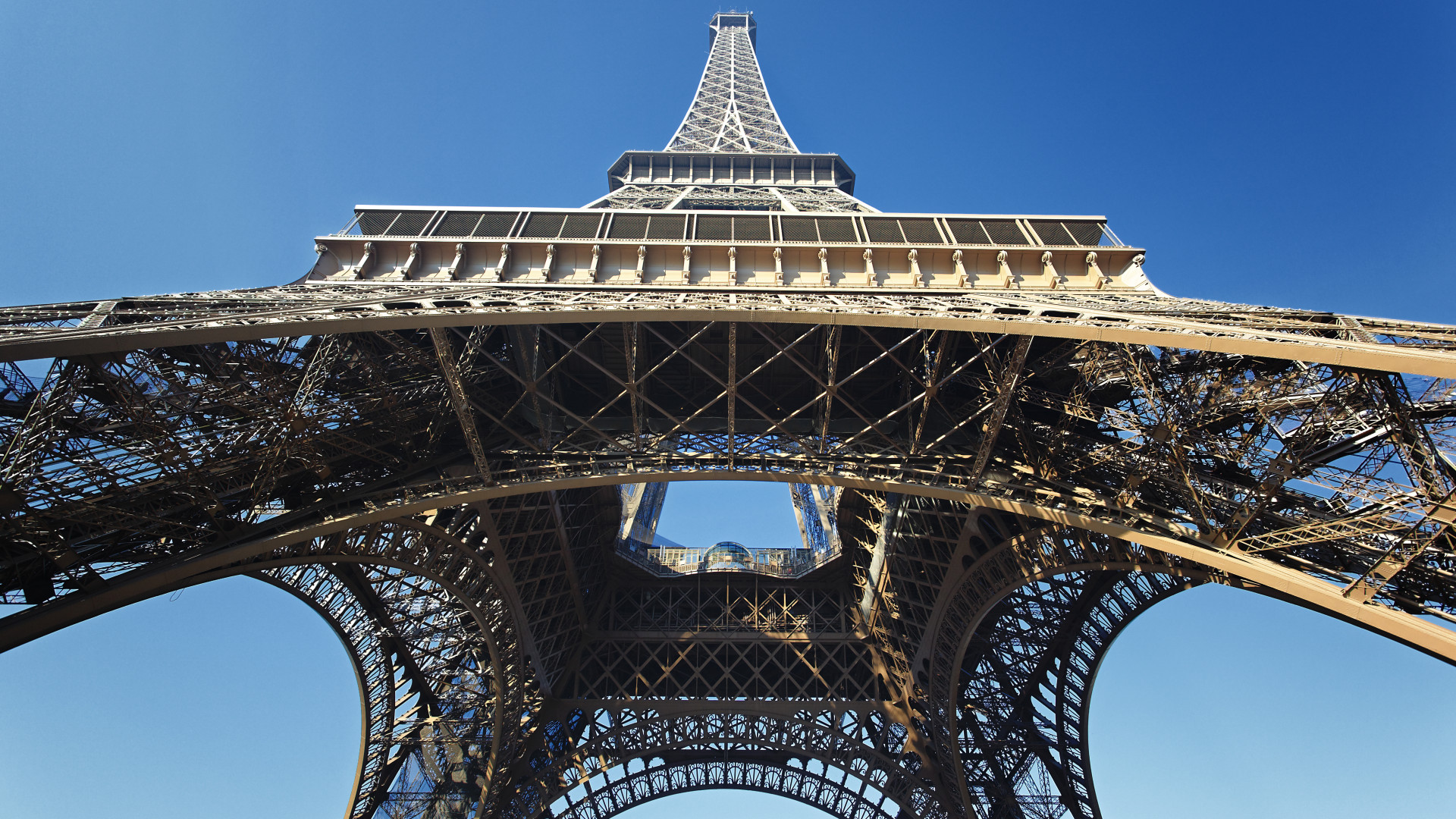 Paris ou périphérie : où installer son entreprise pour optimiser sa croissance ?